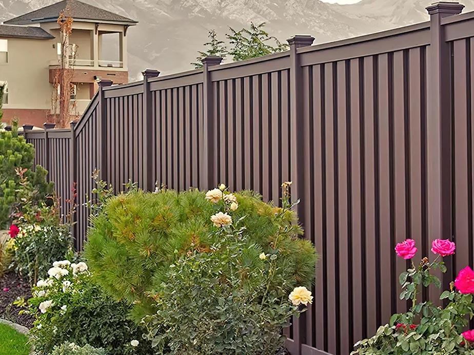 Residential Composite Fence Company In Greater Seattle