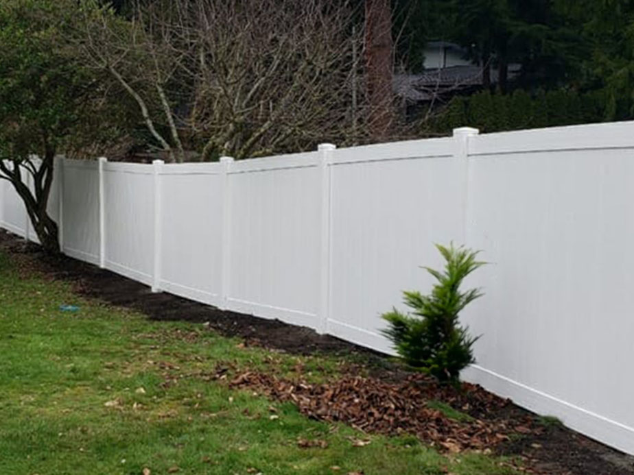 Vinyl Fence Contractor in Greater Seattle