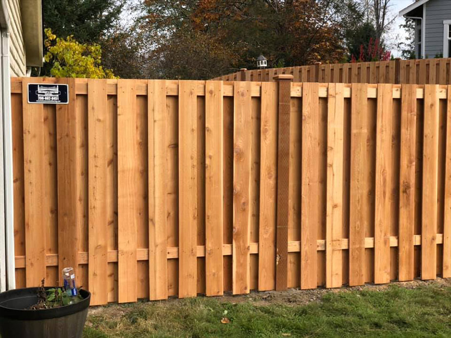 Bothell WA Shadowbox style wood fence