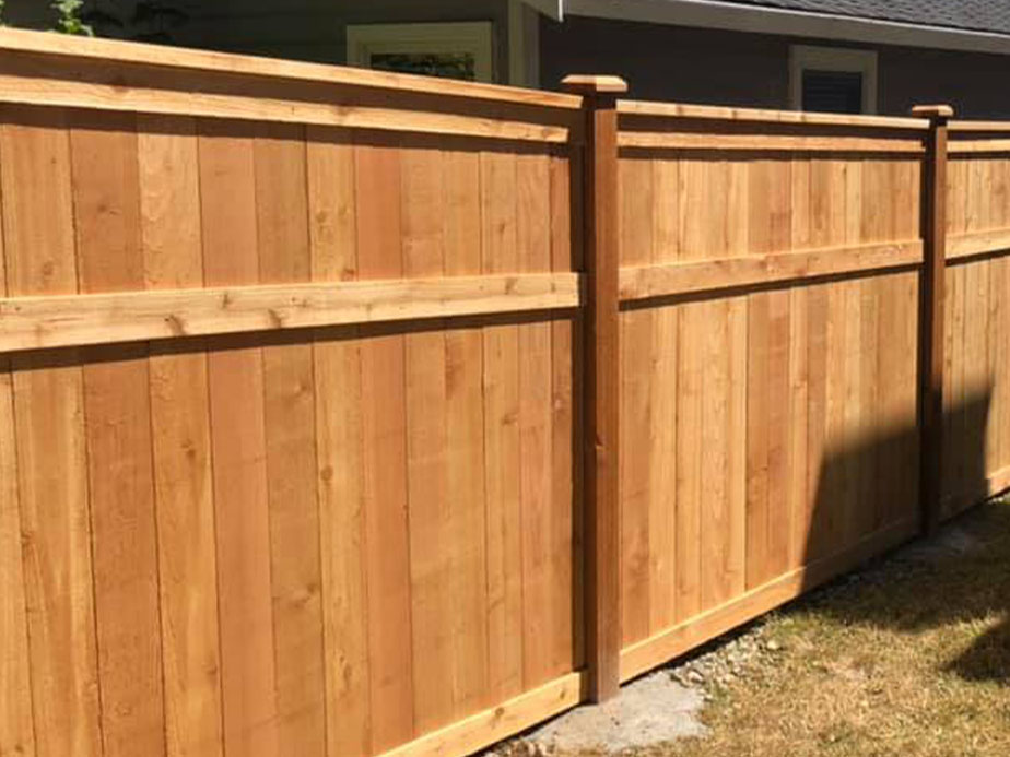 Everett WA cap and trim style wood fence